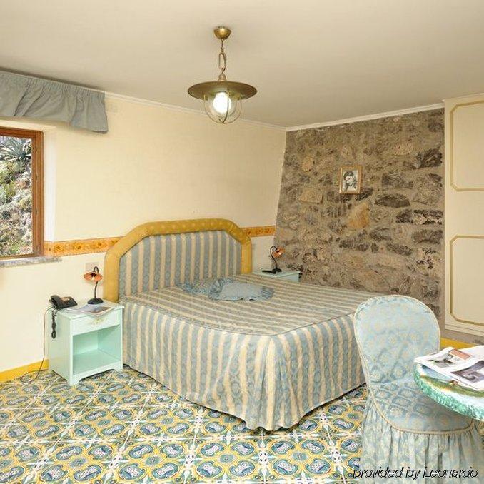 La Locanda Del Fiordo Furore Habitación foto